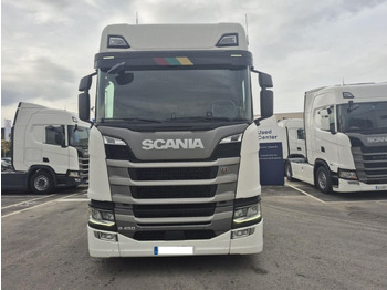 Ciągnik siodłowy SCANIA R 450