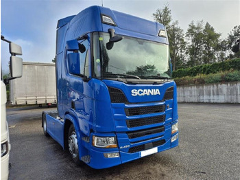 Ciągnik siodłowy SCANIA R 450