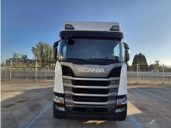 Ciągnik siodłowy SCANIA R 450