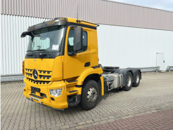 Ciągnik siodłowy MERCEDES-BENZ Arocs 2640