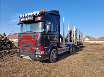 Samochód do drewna SCANIA R 560