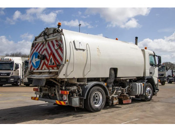 Zamiatarka uliczna Volvo FM 340 - BUCHER SCHÖRLING 8000: zdjęcie 4 Zamiatarka uliczna Volvo FM 340 - BUCHER SCHÖRLING 8000: zdjęcie 4