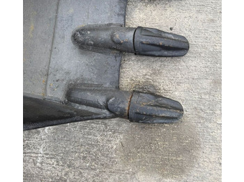 Łyżka do koparki Komatsu PC200 Channel Bucket: zdjęcie 4 Łyżka do koparki Komatsu PC200 Channel Bucket: zdjęcie 4