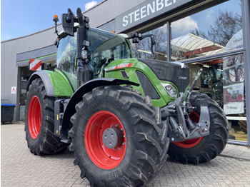 Ciągnik rolniczy FENDT 720 Vario