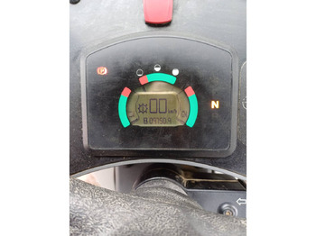 Ładowarka kołowa CAT 908H2: zdjęcie 5