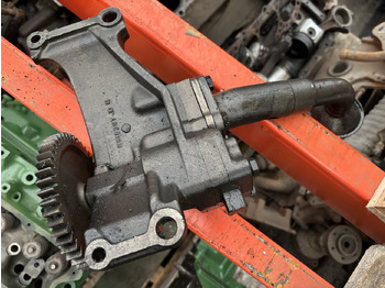 Pompa olejowa JOHN DEERE