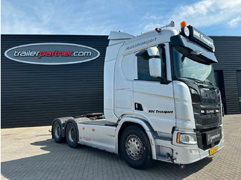 Ciągnik siodłowy SCANIA R 730