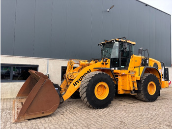 Ładowarka kołowa HYUNDAI