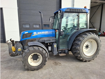 Ciągnik rolniczy NEW HOLLAND T4.95