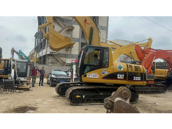 Koparka gąsienicowa CATERPILLAR 320CL: zdjęcie 4