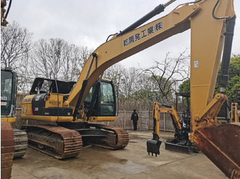 Koparka gąsienicowa CATERPILLAR 323D: zdjęcie 3