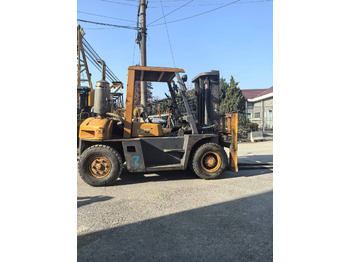 Wózek widłowy diesel TCM