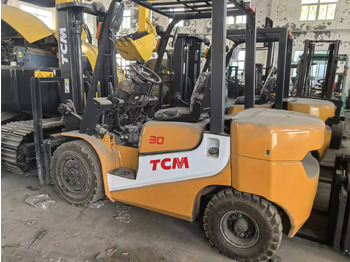 Wózek widłowy diesel TCM TCM30: zdjęcie 4 Wózek widłowy diesel TCM TCM30: zdjęcie 4