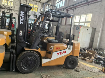Wózek widłowy diesel TCM TCM30: zdjęcie 3 Wózek widłowy diesel TCM TCM30: zdjęcie 3