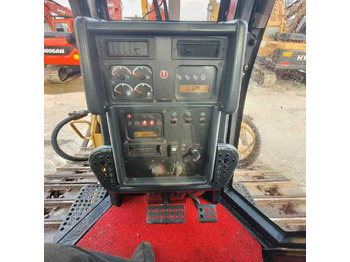 Spycharka CATERPILLAR D6N: zdjęcie 3