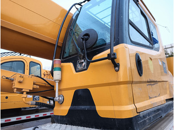 Dźwig samojezdny XCMG Official 25 Ton Truck Crane 25T Used Mobile Crane Price For Sale: zdjęcie 3 Dźwig samojezdny XCMG Official 25 Ton Truck Crane 25T Used Mobile Crane Price For Sale: zdjęcie 3