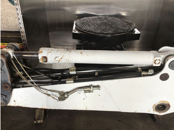 Siłownik hydrauliczny LIEBHERR