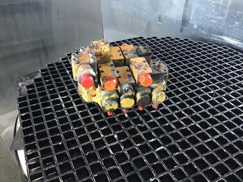Hydraulika LIEBHERR
