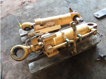 Siłownik hydrauliczny LIEBHERR