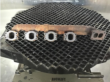 Rura wydechowa LIEBHERR