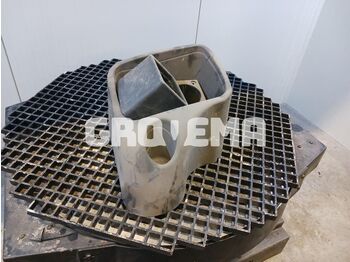 Kabina i wnętrze LIEBHERR