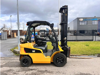 Wózek widłowy gazowy CATERPILLAR GP