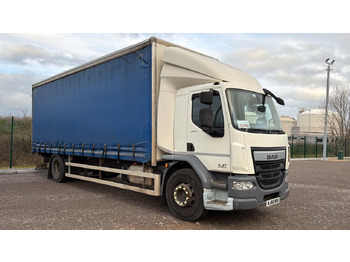 Samochód ciężarowy plandeka