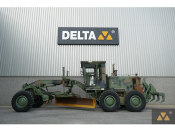 Równiarka CATERPILLAR