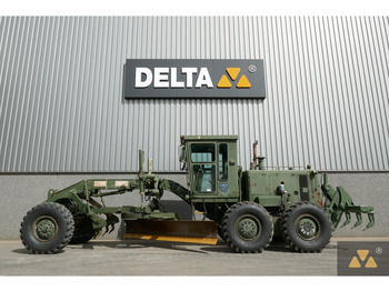 Równiarka CATERPILLAR