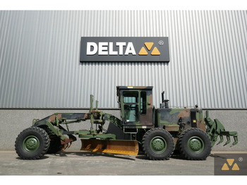 Równiarka CATERPILLAR