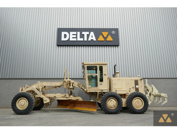 Równiarka CATERPILLAR