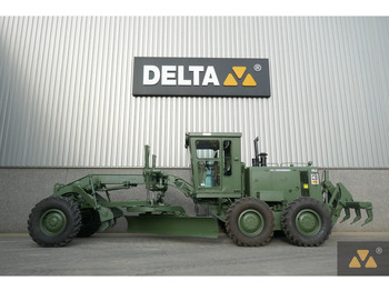 Równiarka CATERPILLAR