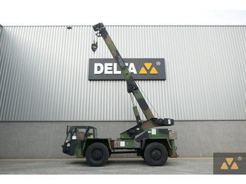 Żuraw terenowy TEREX