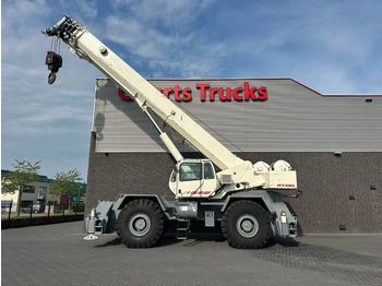 Żuraw terenowy TEREX