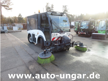 Zamiatarka uliczna HAKO