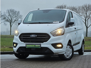 Mały samochód dostawczy FORD Transit