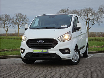 Mały samochód dostawczy FORD Transit