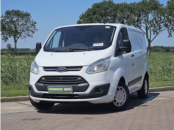 Mały samochód dostawczy FORD Transit