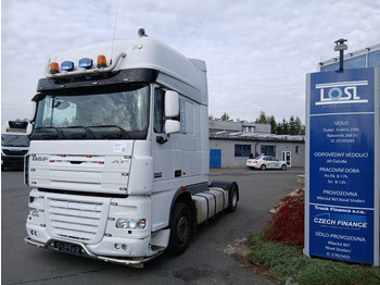 Ciągnik siodłowy DAF XF 105 460