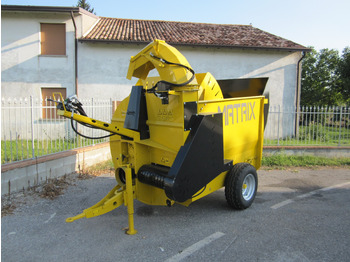 Maszyna do ścielenia słomy