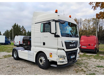 Ciągnik siodłowy MAN TGX: zdjęcie 3