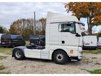 Ciągnik siodłowy MAN TGX: zdjęcie 4