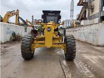 Równiarka CATERPILLAR 140K