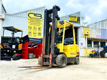 Wózek widłowy gazowy