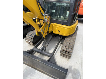 Minikoparka KOMATSU PC30