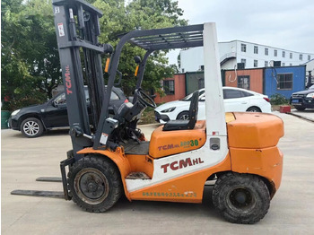 Wózek widłowy diesel TCM