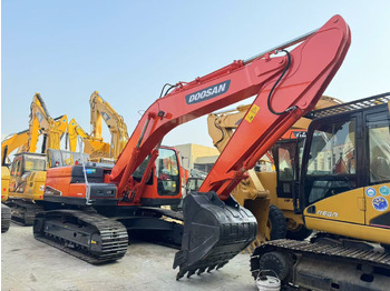 Koparka gąsienicowa DOOSAN DX225