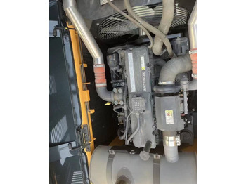 Koparka gąsienicowa Hyundai 305LC: zdjęcie 4 Koparka gąsienicowa Hyundai 305LC: zdjęcie 4