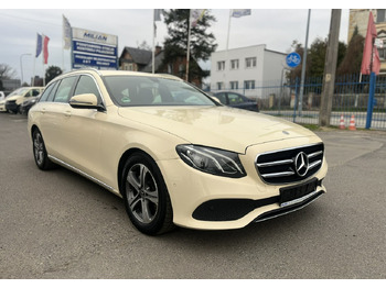 Samochód osobowy MERCEDES-BENZ