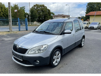 Samochód osobowy ŠKODA